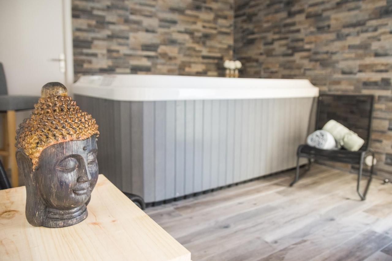 Suite Avec Jacuzzi Privatif Barcares Plage Le Barcares Exterior photo
