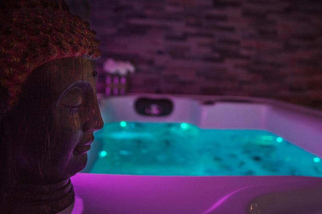 Suite Avec Jacuzzi Privatif Barcares Plage Le Barcares Exterior photo